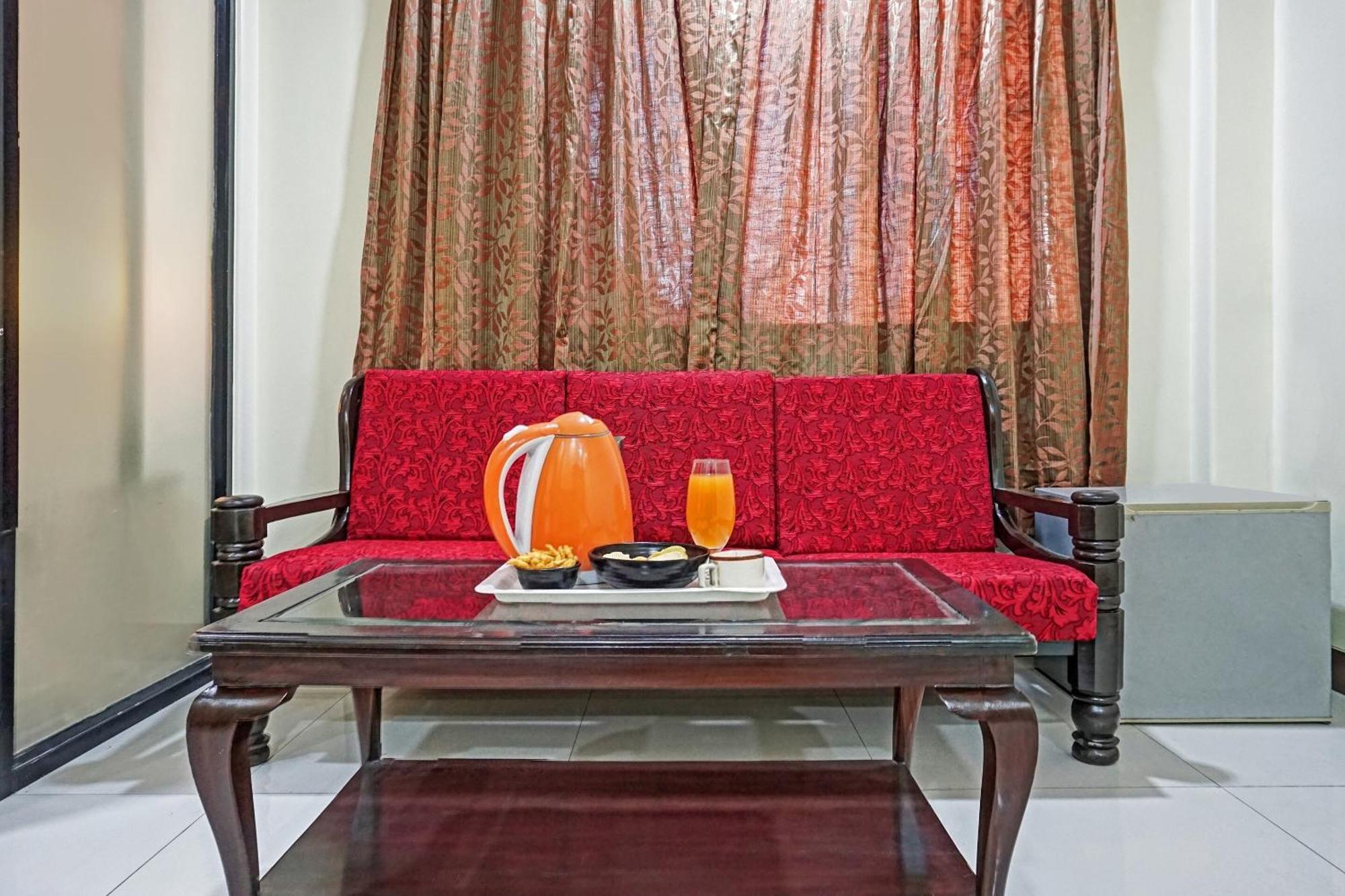 Super Townhouse Oak Gharonda Residency Near Sant Tukaram Nagar Metro Station Pimpri-Chinchwad